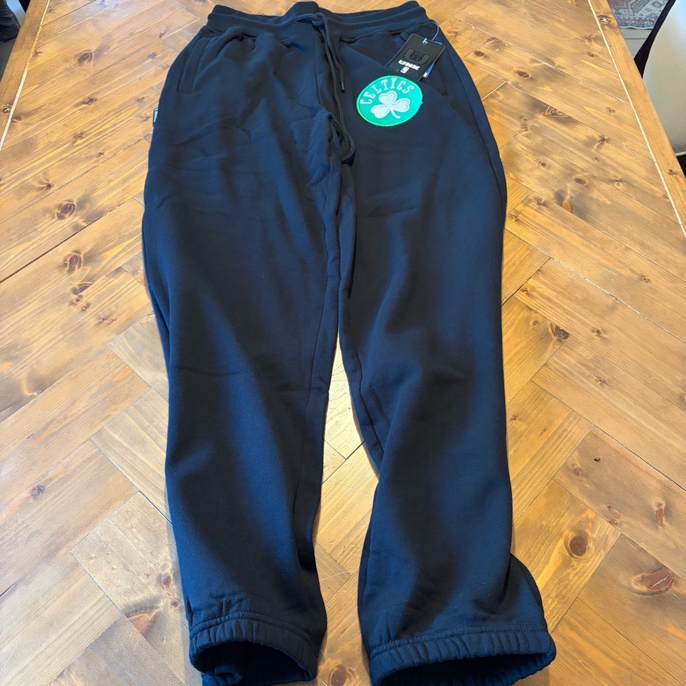 NWT Boston Celtics NBA x Unk Black Patch Sweatpants / Joggers - Men’s Large